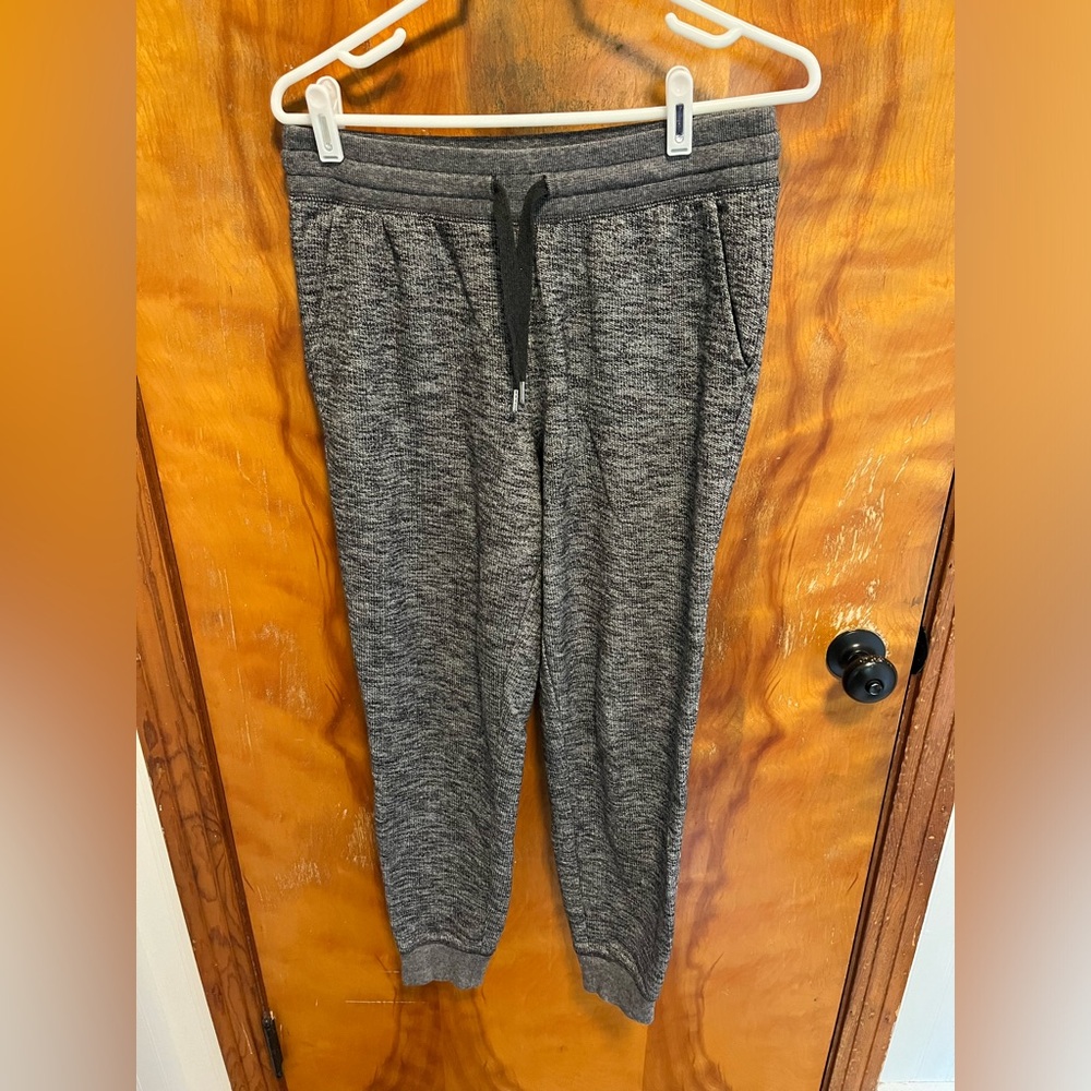 Old Navy Charcoal Women’s sweatpants
